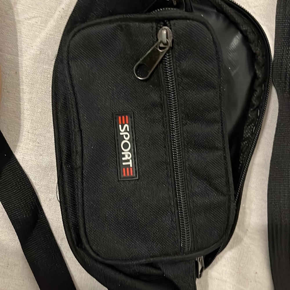 2 Fanny Pack - Picture 3 of 4